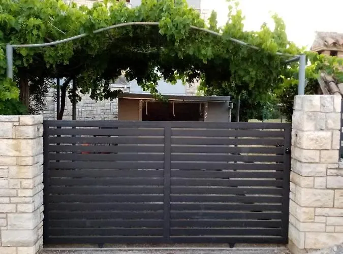 アパート Sanda *